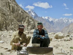 Pakistan K2 trekking - dragers